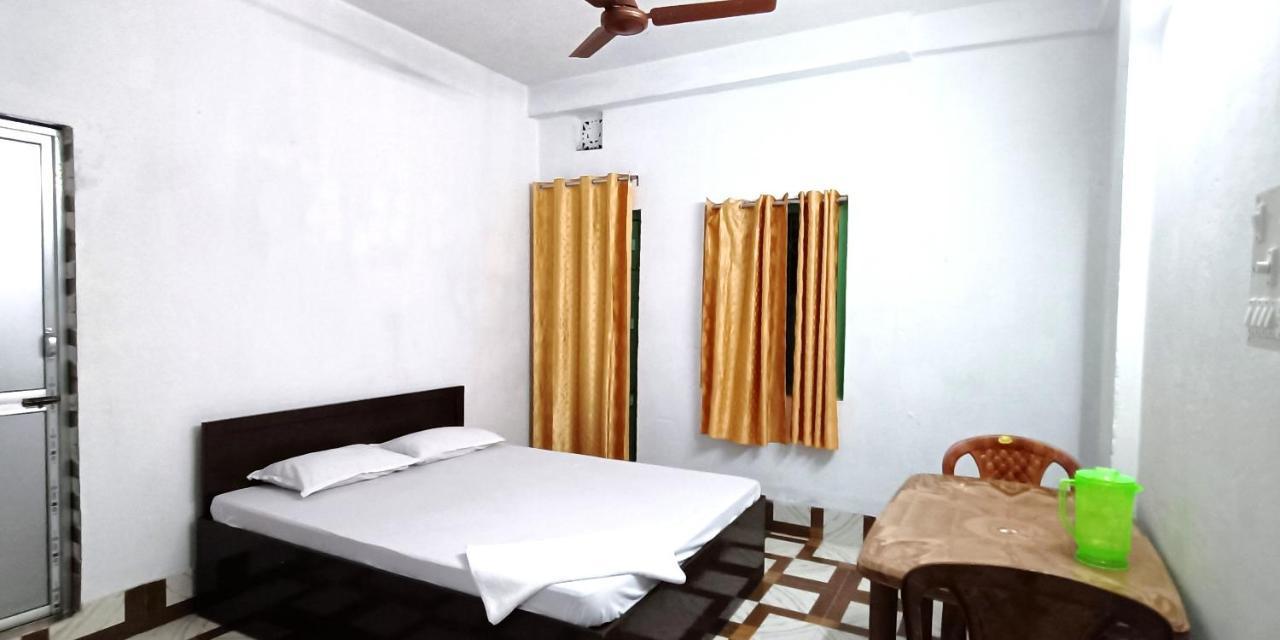 Bagdogra Home Stay - Near Airport エクステリア 写真